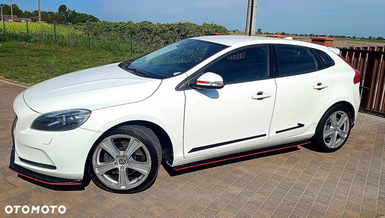 Volvo V40 D3 Momentum - 6