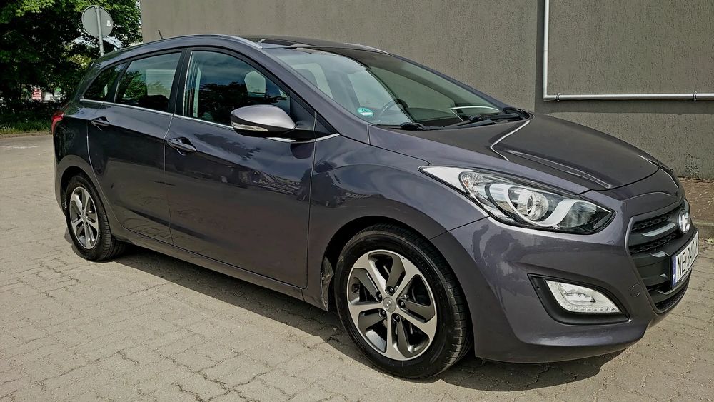 Hyundai i30 II blue Kombi 1.6 GDi Passion 2015