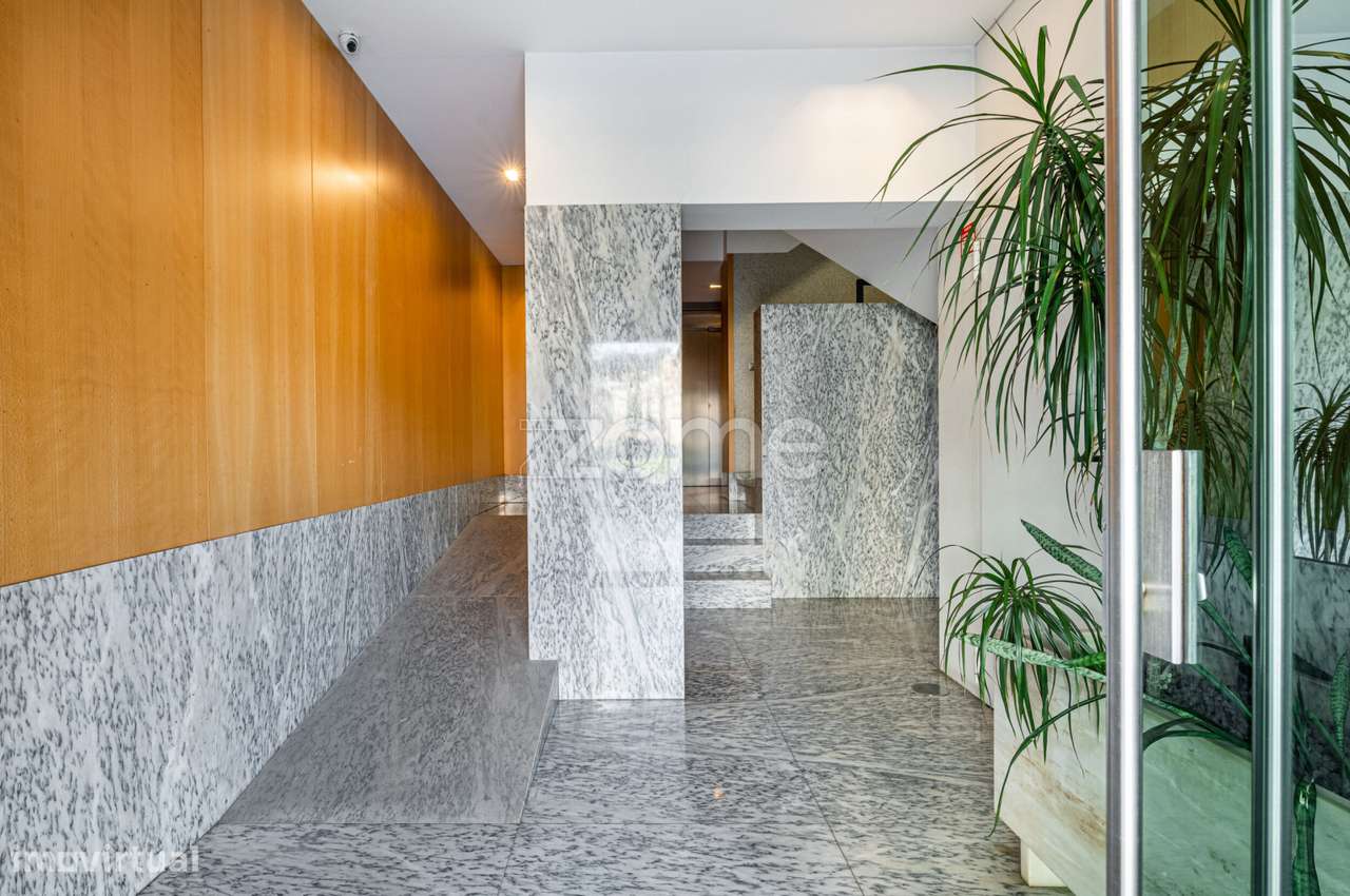 Apartamento T3 na Rua Prof. Dr. Carlos Lloyd Braga - Braga - Grande imagem: 5/31