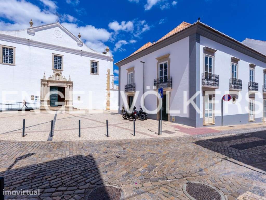 Largo de São Pedro | Projeto de 5 Townhouses em Faro - Grande imagem: 2/22
