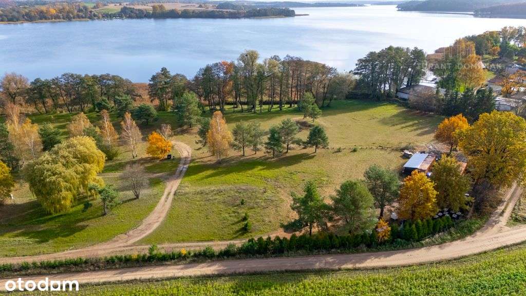 Malowniczo położona działka - jezioro Lubie-9