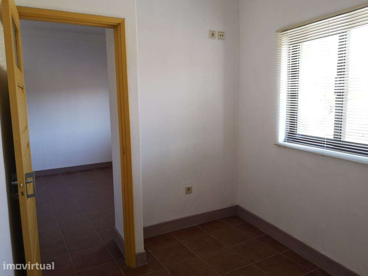 Moradia c/2 habitações + terreno p/construir / Escariz / Arouca-19