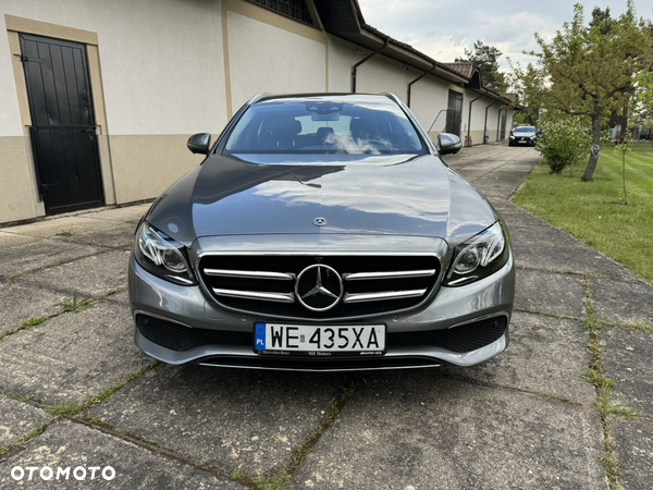 Mercedes-Benz Klasa E 220 d 4-Matic 9G-TRONIC - 5