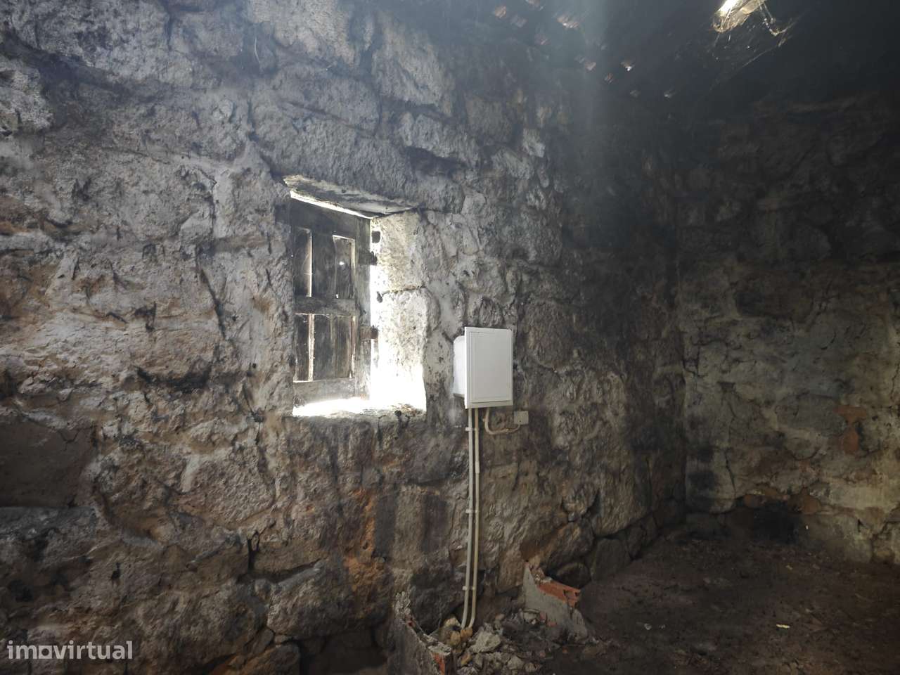 Moradia à Venda em Lamelas, Santa Marinha do Zêzere, Baião-11