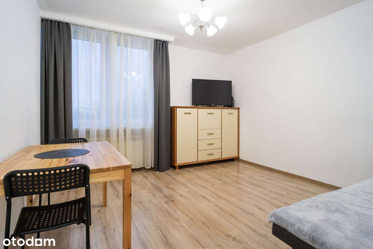 Okna na Park Bródnowski! Po Generalnym Remoncie! KW! Do Negocjacji!-0