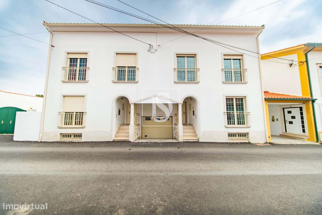 Moradia T4 na Melhor Zona da Cidade de Torres Novas!!!-0