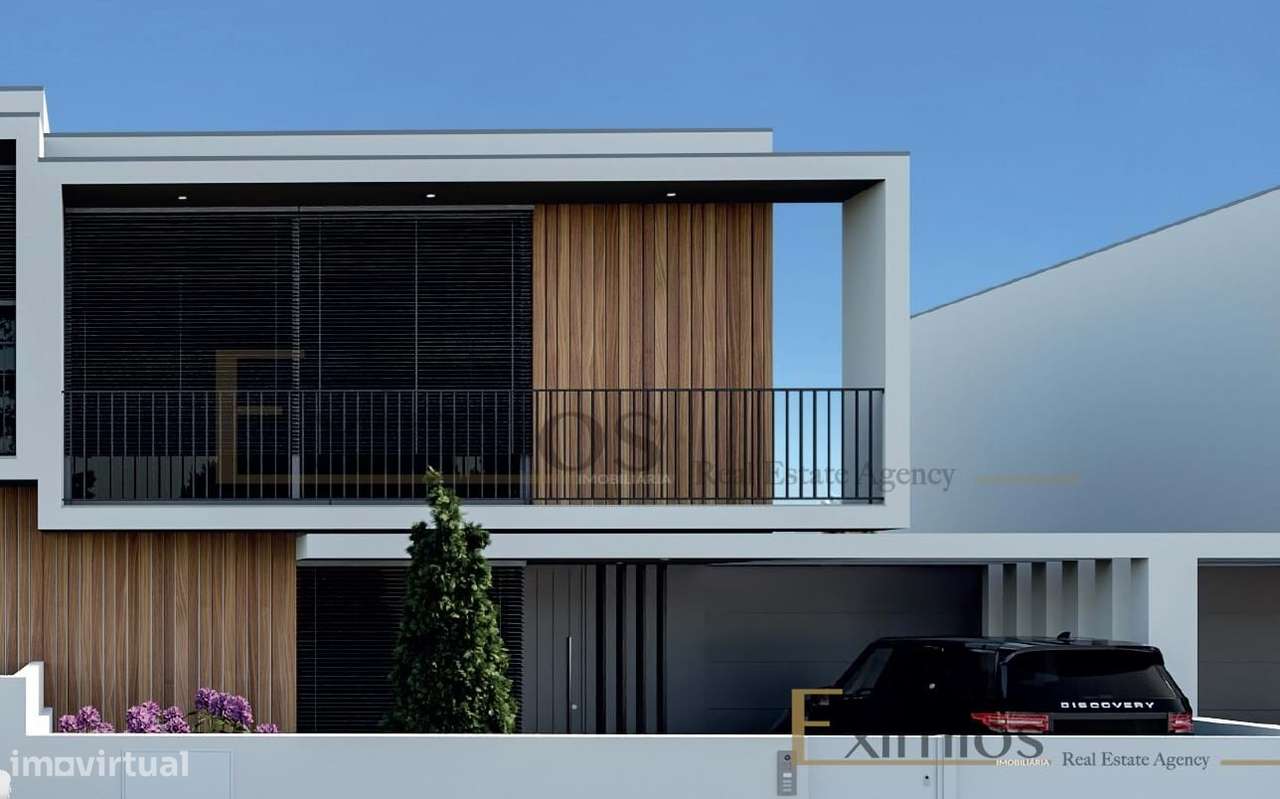 Moradia V3 em fase de construção, em Vila Chã. - Grande imagem: 2/13