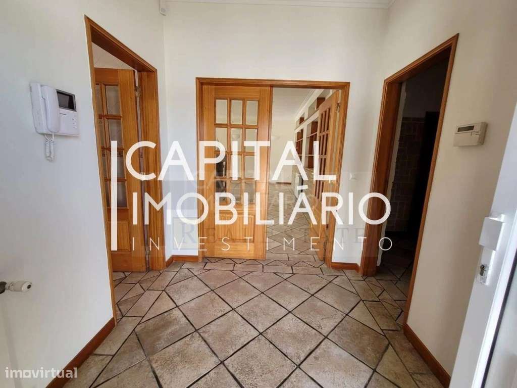 Moradia isolada V3+2 situada nas Caixas em Sesimbra com Piscina-30