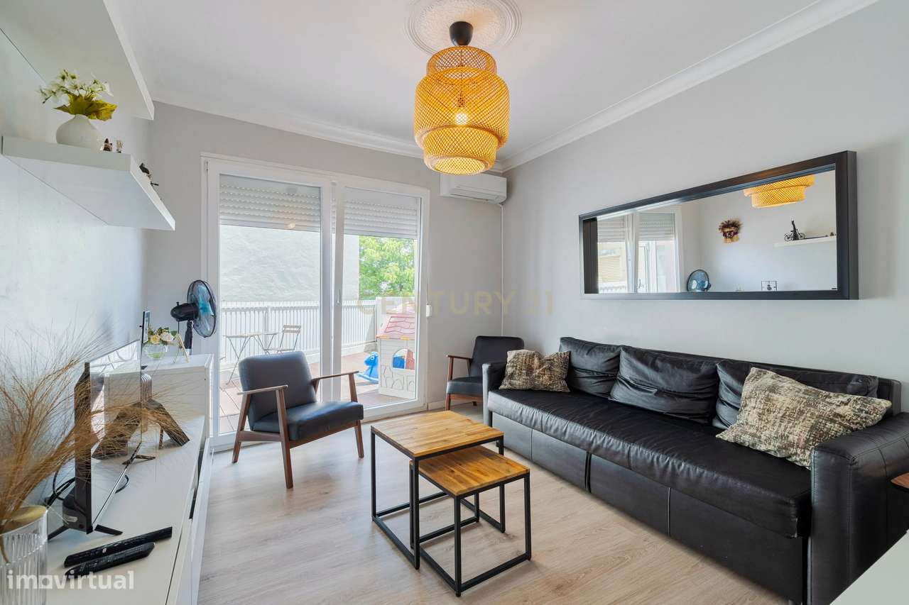 Apartamento T-3 com Terraço  Almada-6