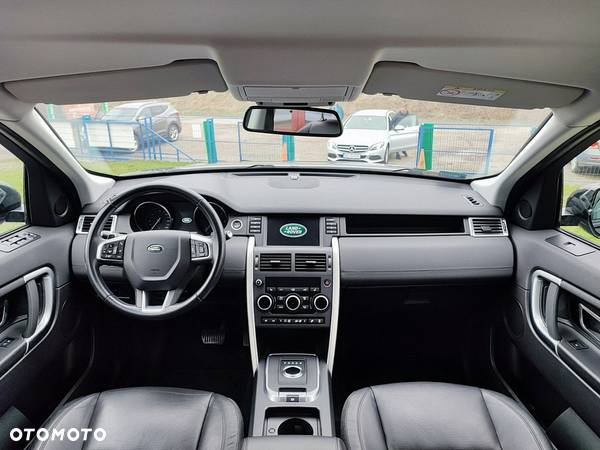 Land Rover Discovery Sport - 30