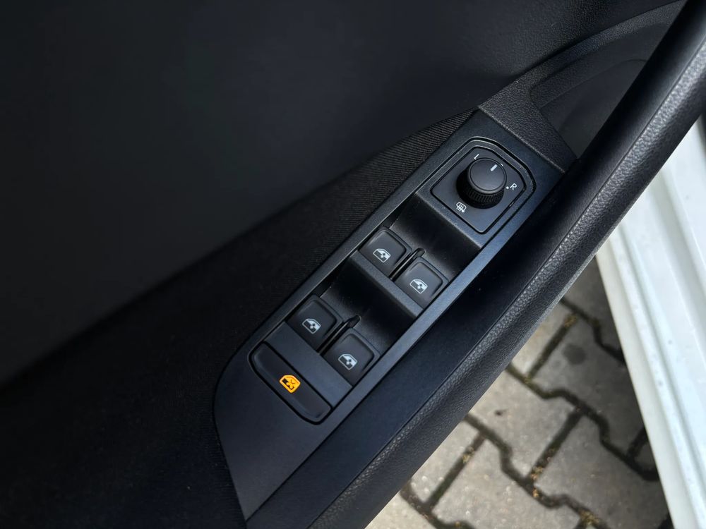 Skoda Kamiq 1.0 Tsi Essence Bezwypadkowy | Polski salon.