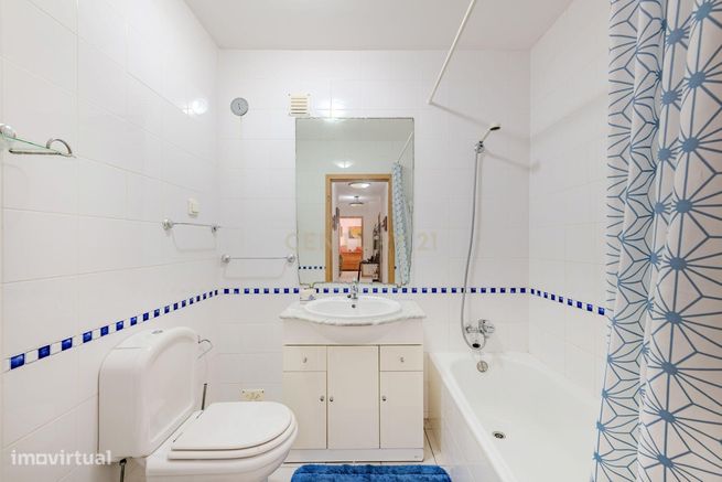 Apartamento T2 - Oportunidade Única a 5 Min da Praia da Rocha!-16