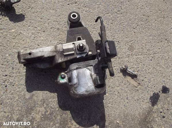 Suport Motor Peugeot 607 2.7hdi 407 Citroen C6 C5 rola role dezmembrez - 3