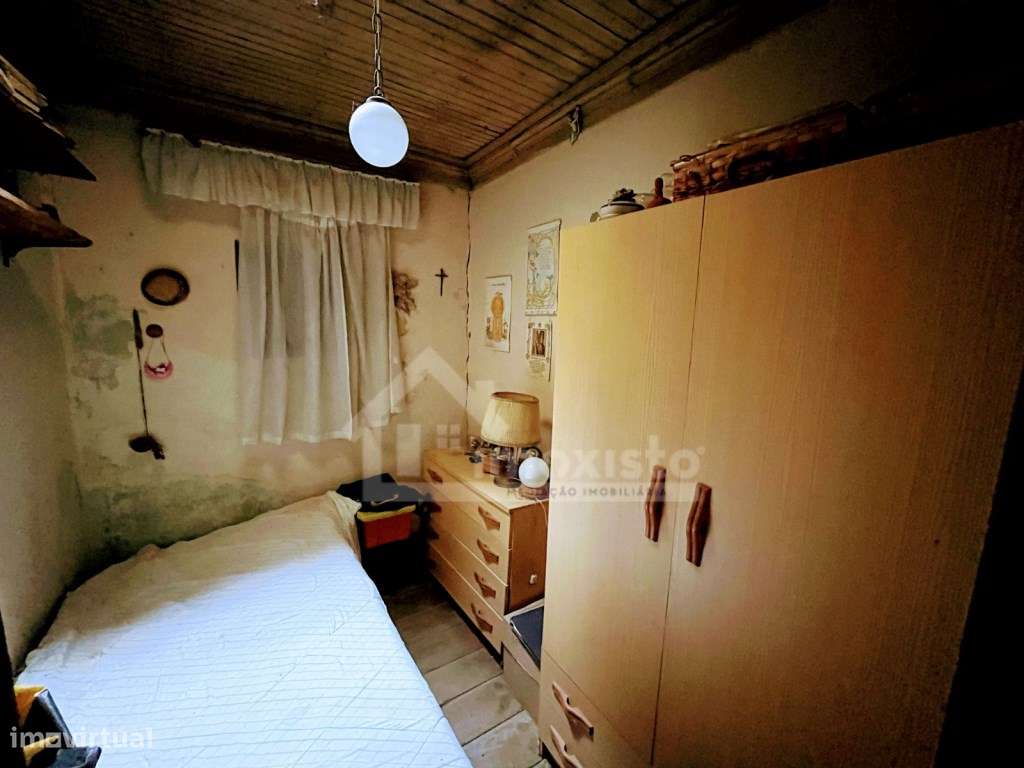 Moradia T1 pronta para reabilitar em Figueiró dos Vinhos - Grande imagem: 5/16