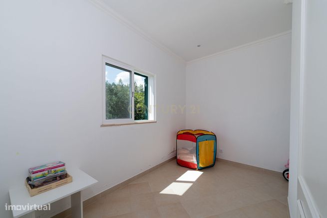 Moradia Tradicional Algarvia com Anexo e Terreno Amplo em Casa Branca,-26