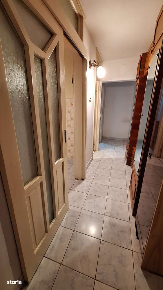 Apartament 3 camere Et 1 Zona Romanilor - Imagine principală: 4/12