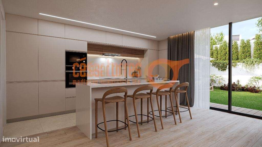 Moradia T3 + Office-8