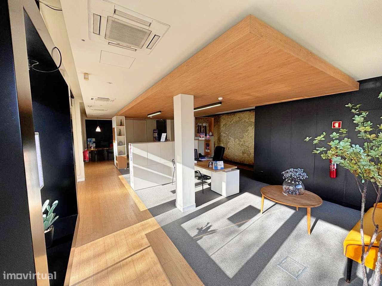 Loja à venda no centro da Vila de Lousada - Grande imagem: 5/8