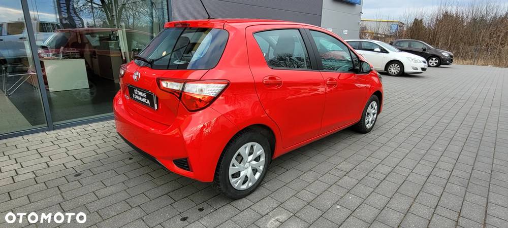 Toyota Yaris 1.5 Premium - 4