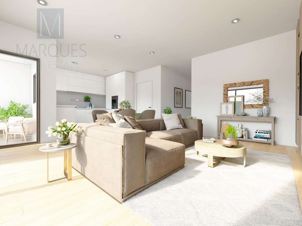 Apartamento T3 com Parqueamento em Santa Marta do Pinhal - Corroios - Grande imagem: 2/7