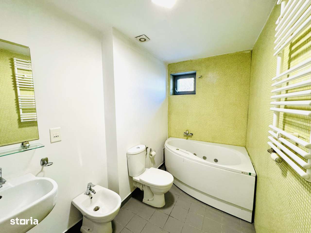 5 camere cu promenada la lac, parcare si boxa incluse-14