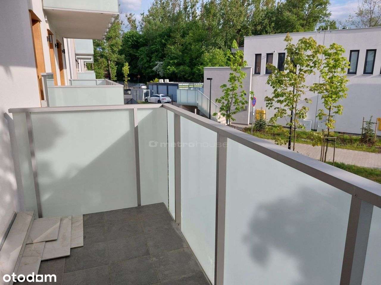 Super lokalizacja- 2 pokoje, 1 piętro - duży taras - Pełny obrazek: 4/10