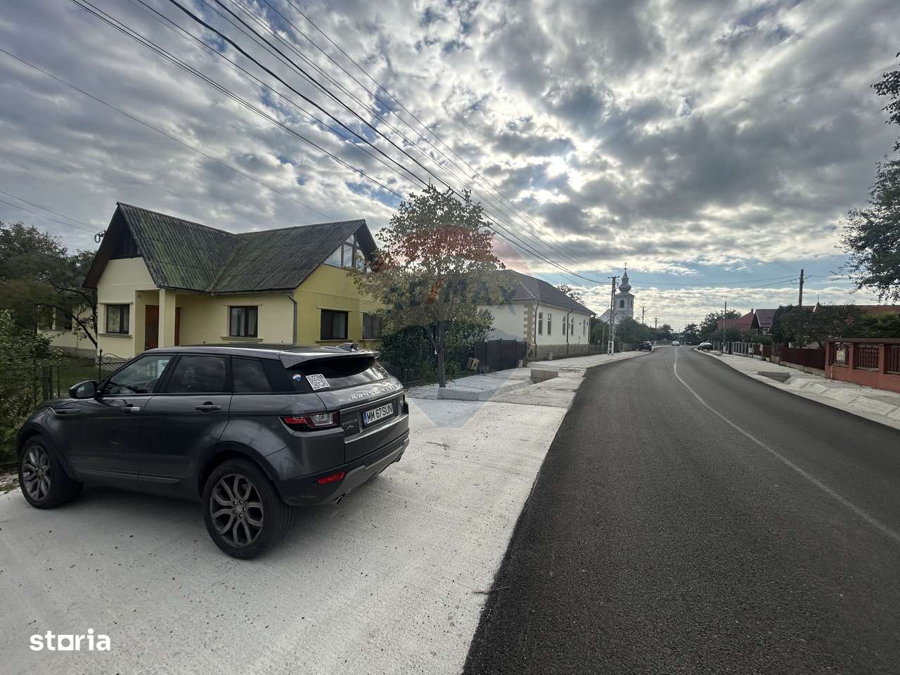 Casa - sura cu 16 ari teren de vânzare în Buşag - Imagine principală: 1/20