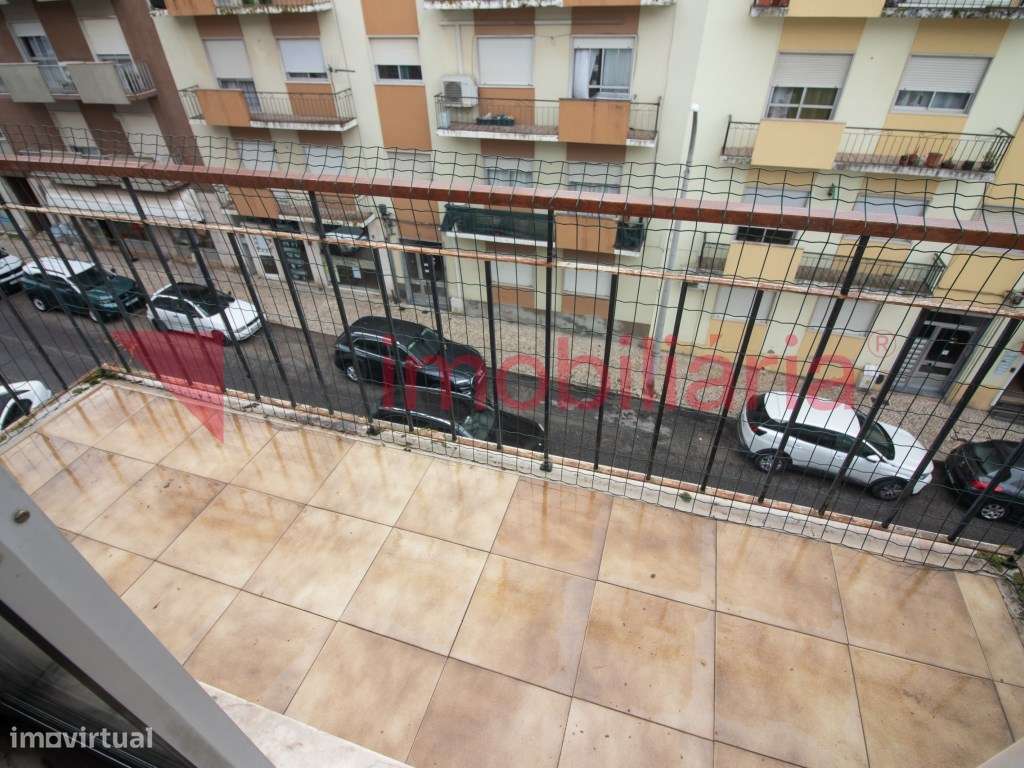 Apartamento T2 Centro Cartaxo-6