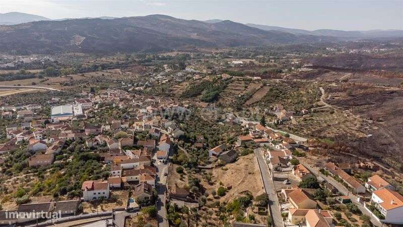 Moradia Isolada T3 / Covilhã, Peso e Vales do Rio - Grande imagem: 5/20