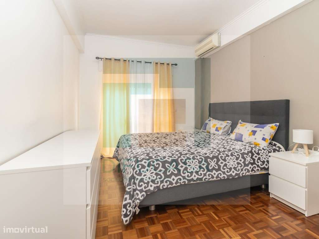 Apartamento T3 Central no Feijó-36