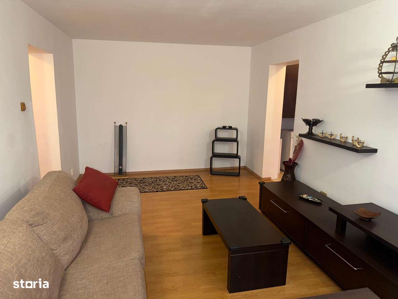 Vanzare apartament 3 camere,  mobilat+utilat, Targoviste, micro 9-5