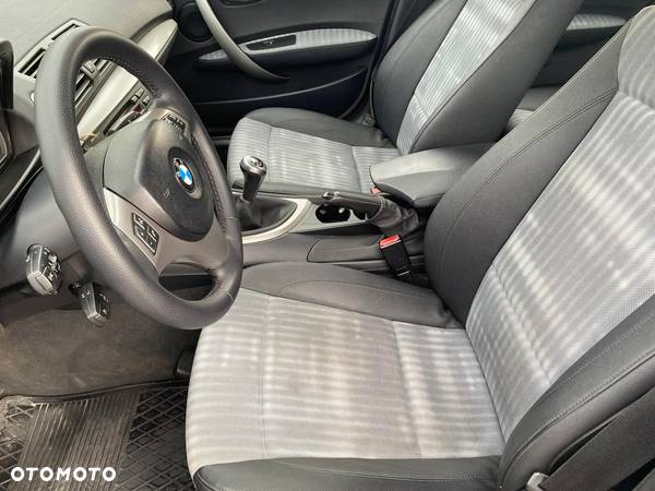 BMW Seria 1 116i - 9