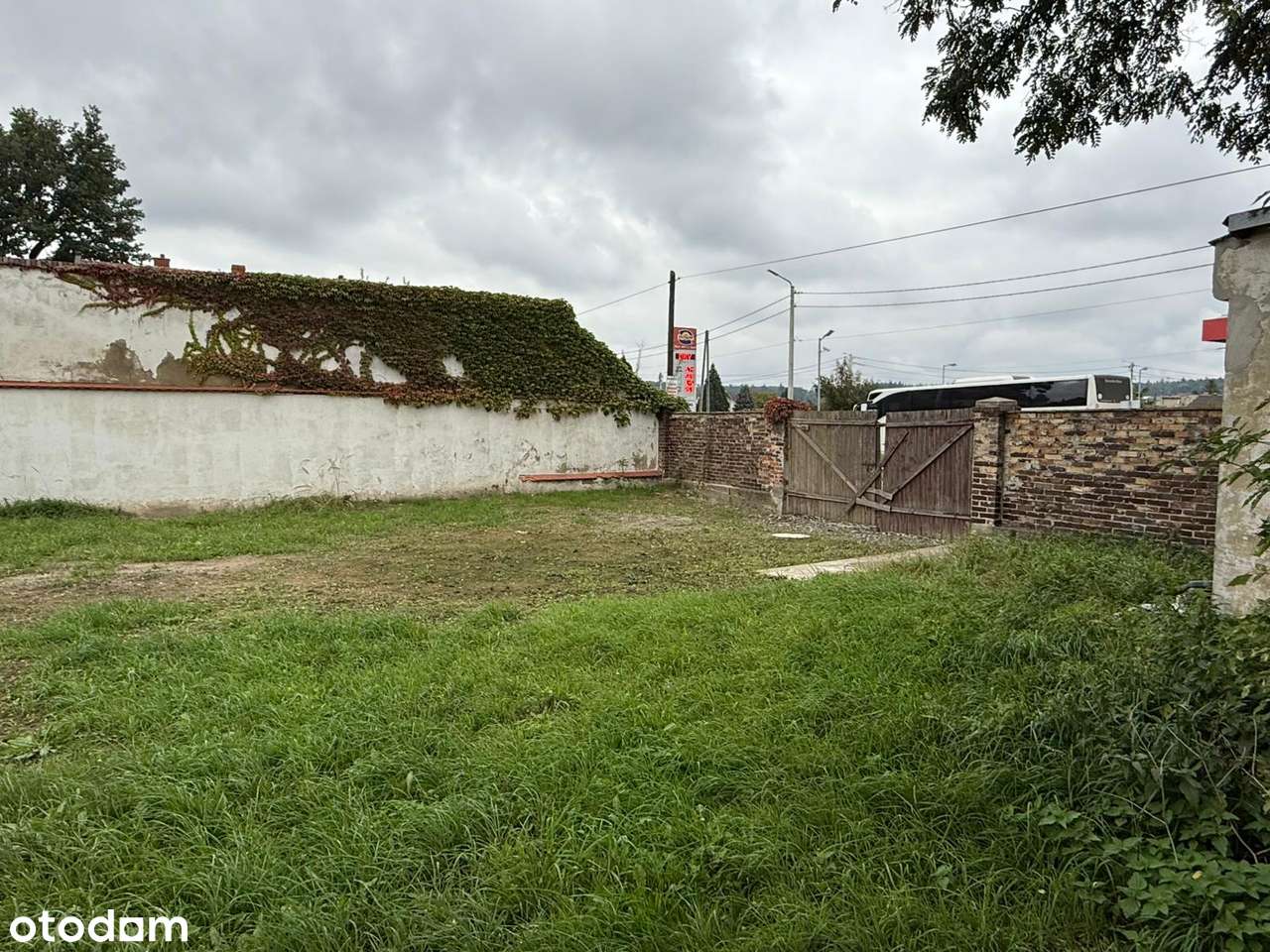 Sprzedam Dom w Ziębicach pod inwestycję-6