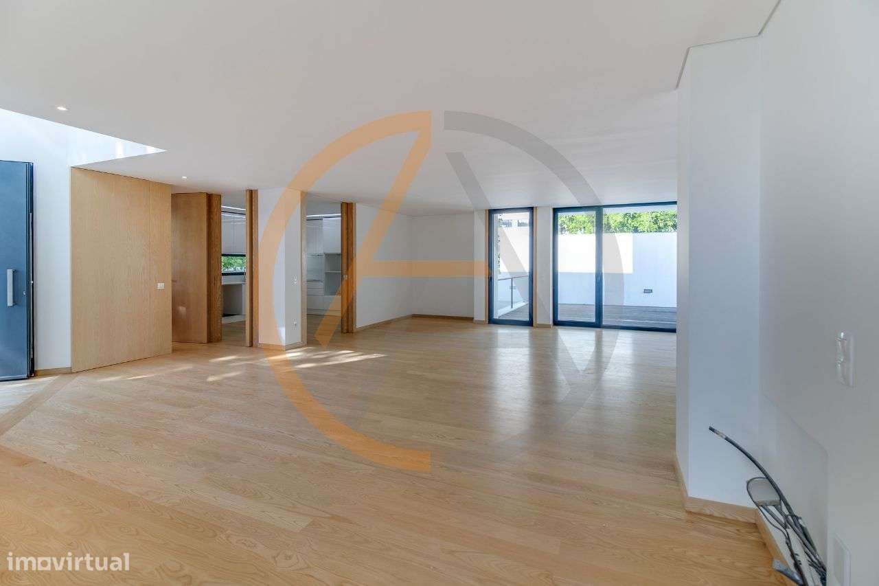 Moradia T4 Nova com Piscina | Foz do Douro-6