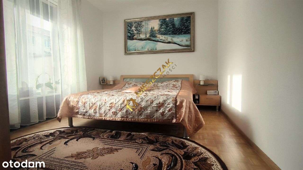 Częśc domu z ogrodem i dwoma lokalami użytkowymi w-4