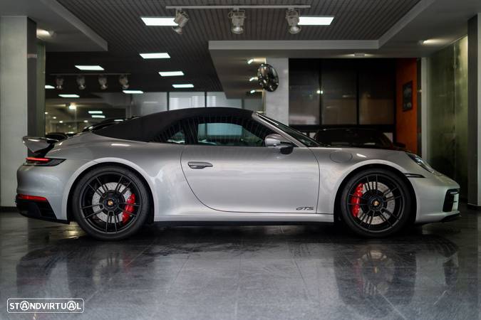 Porsche 992 Carrera 4 GTS PDK - 17