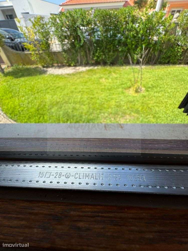 venda independente moradia / Quinta-24