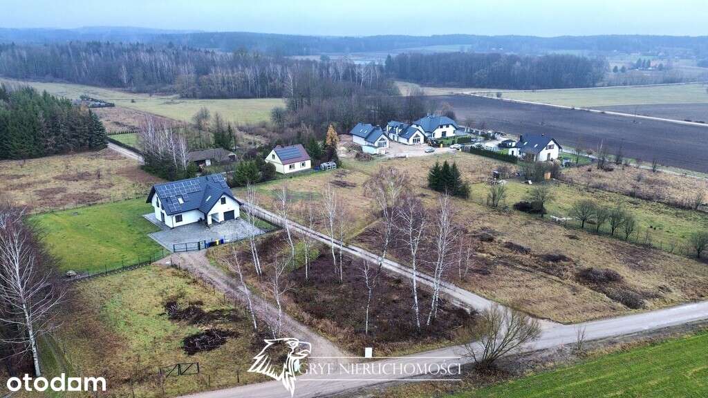 - Kształtna działka - atrakcyjna okolica --5
