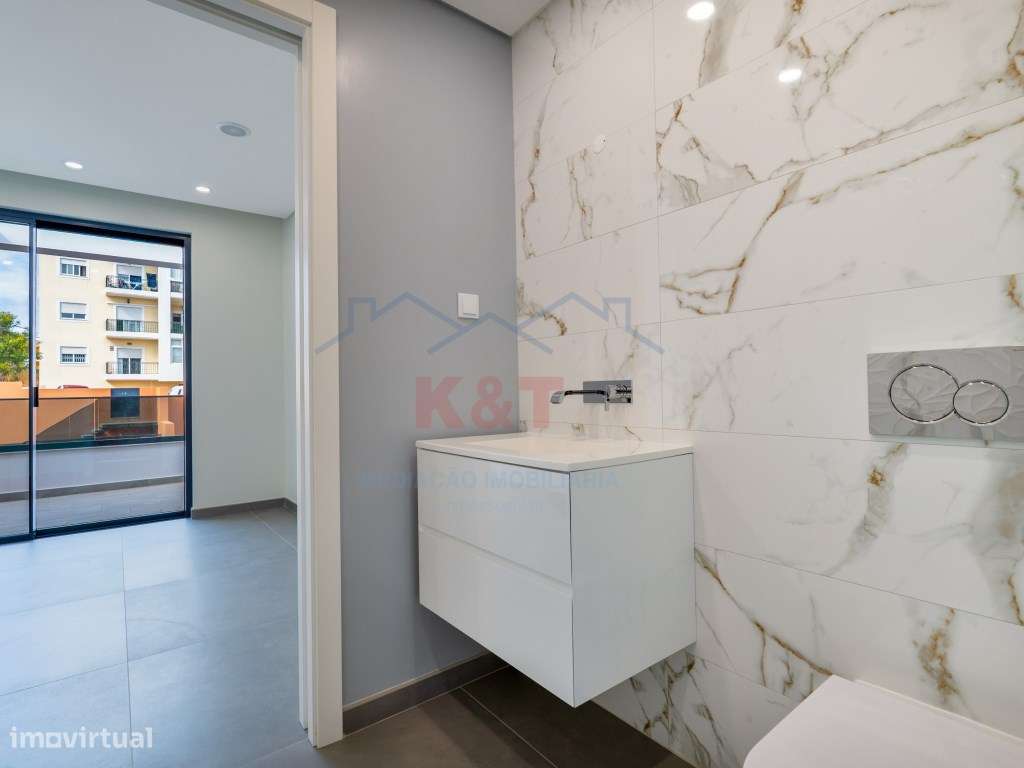 Moradia T3 com piscina-13