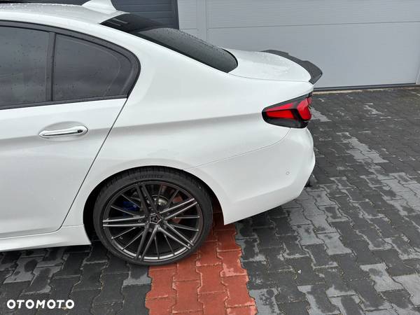 BMW Seria 5 M550i xDrive - 9