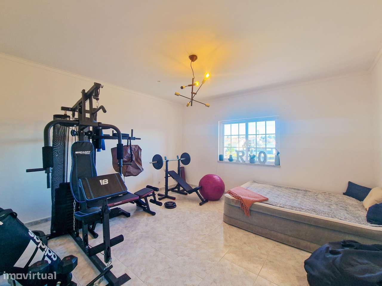 Moradia isolada de 6 assoalhadas com garagem - Zona tranquila-29