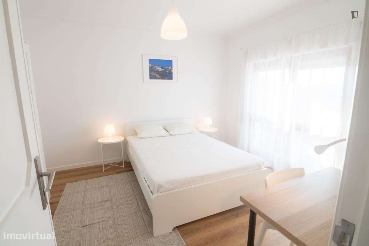 Quarto - localizado em Vila nova de gaia - Grande imagem: 3/10