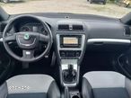 Skoda Octavia 2.0 TDI DPF RS - 16