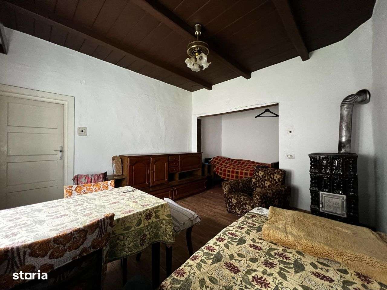 Casă sănătoasă cu teren 3000 mp - Sisterea - IMOBIHOR - Imagine principală: 4/8