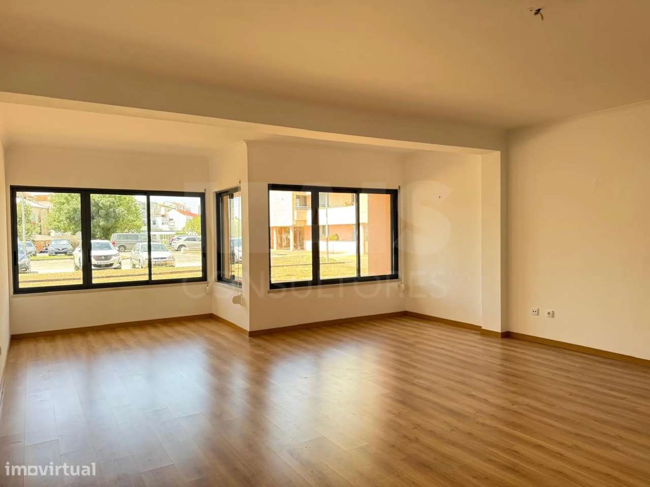 Apartamento T2 Semi-Novo | Terraço | Garagem | Bombarral-5