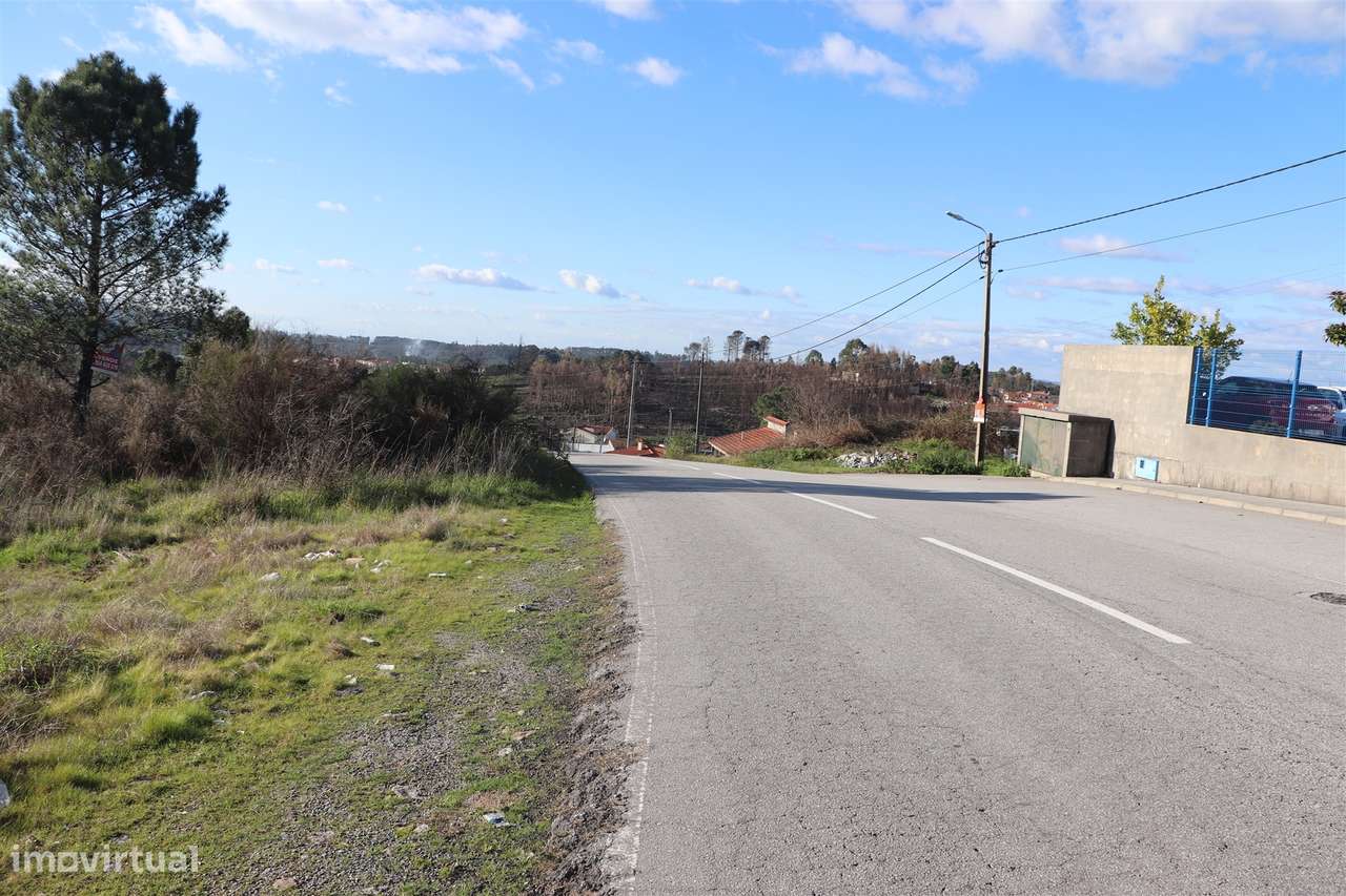 Lote de Terreno  Venda em Lustosa e Barrosas (Santo Estêvão),Lousada - Grande imagem: 4/14