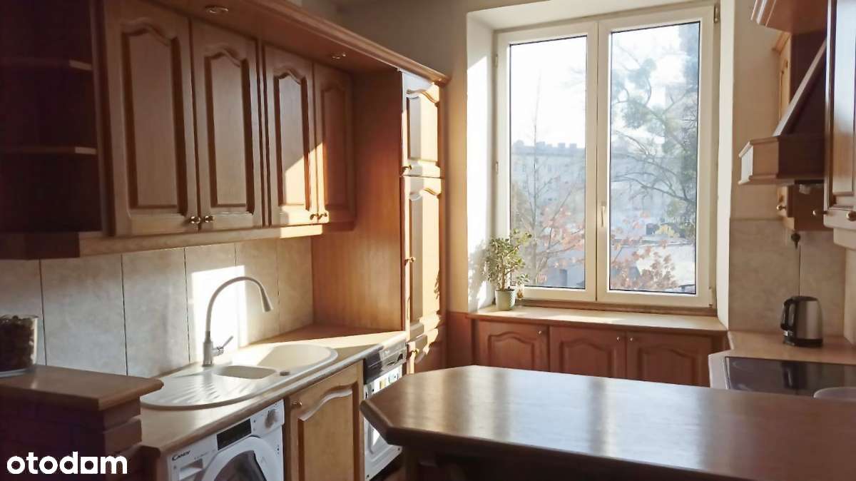 Wyjątkowa okazja – mieszkanie 100 m², całe 2 piętro w centrum miasta-11