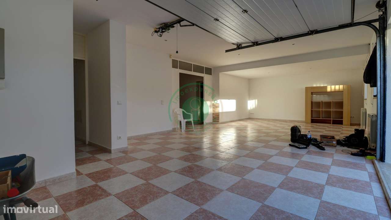 Moradia T4 com Piscina e Vista Mar-23