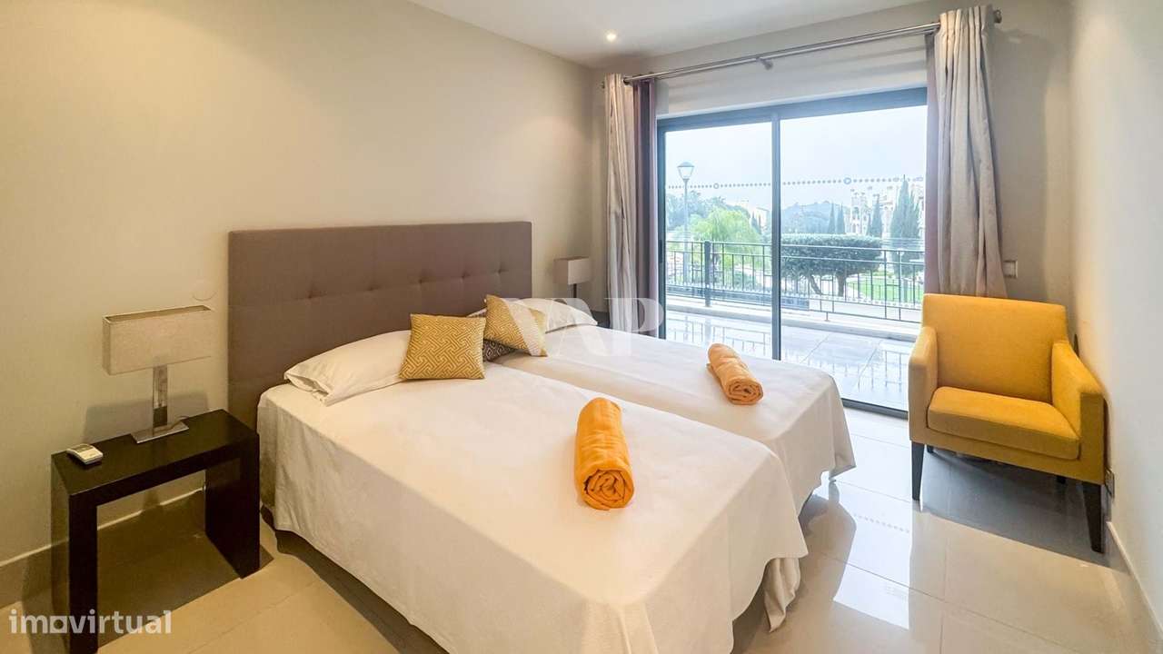 Apartamento T2 de Luxo com Vista Piscina no Pine Hills, Vila Sol – Vil - Grande imagem: 4/25