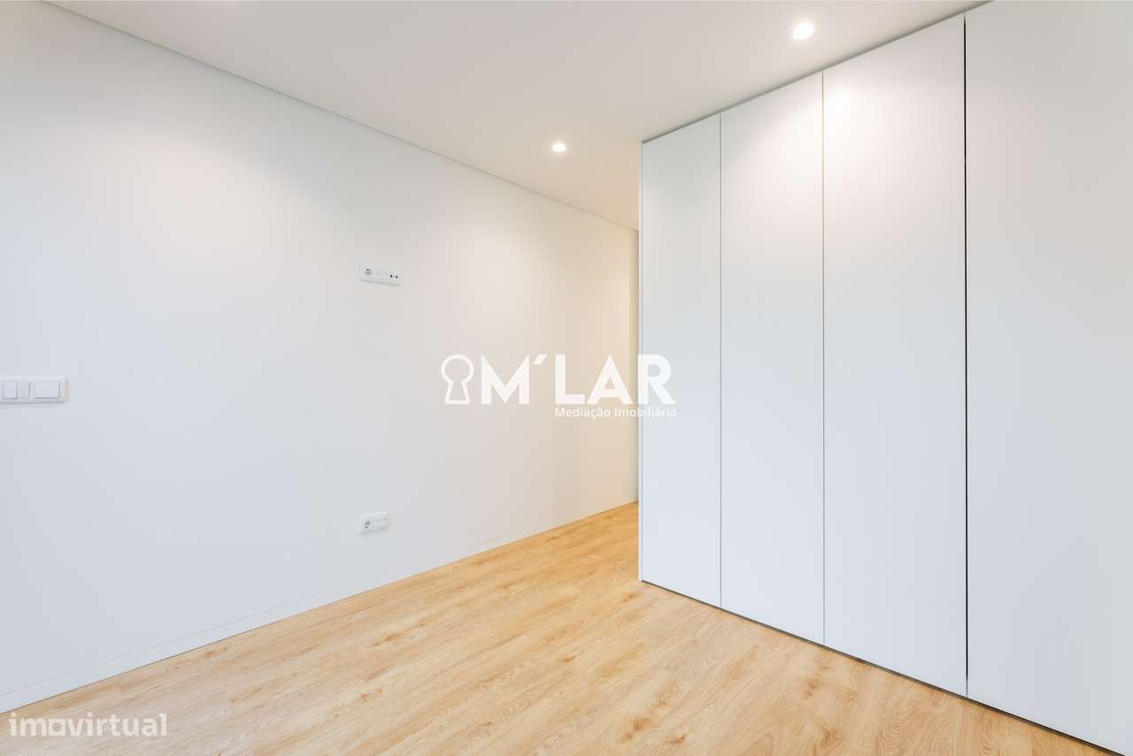 Apartamento T3 com piscina, Novo, no Centro de Vila Verde-25